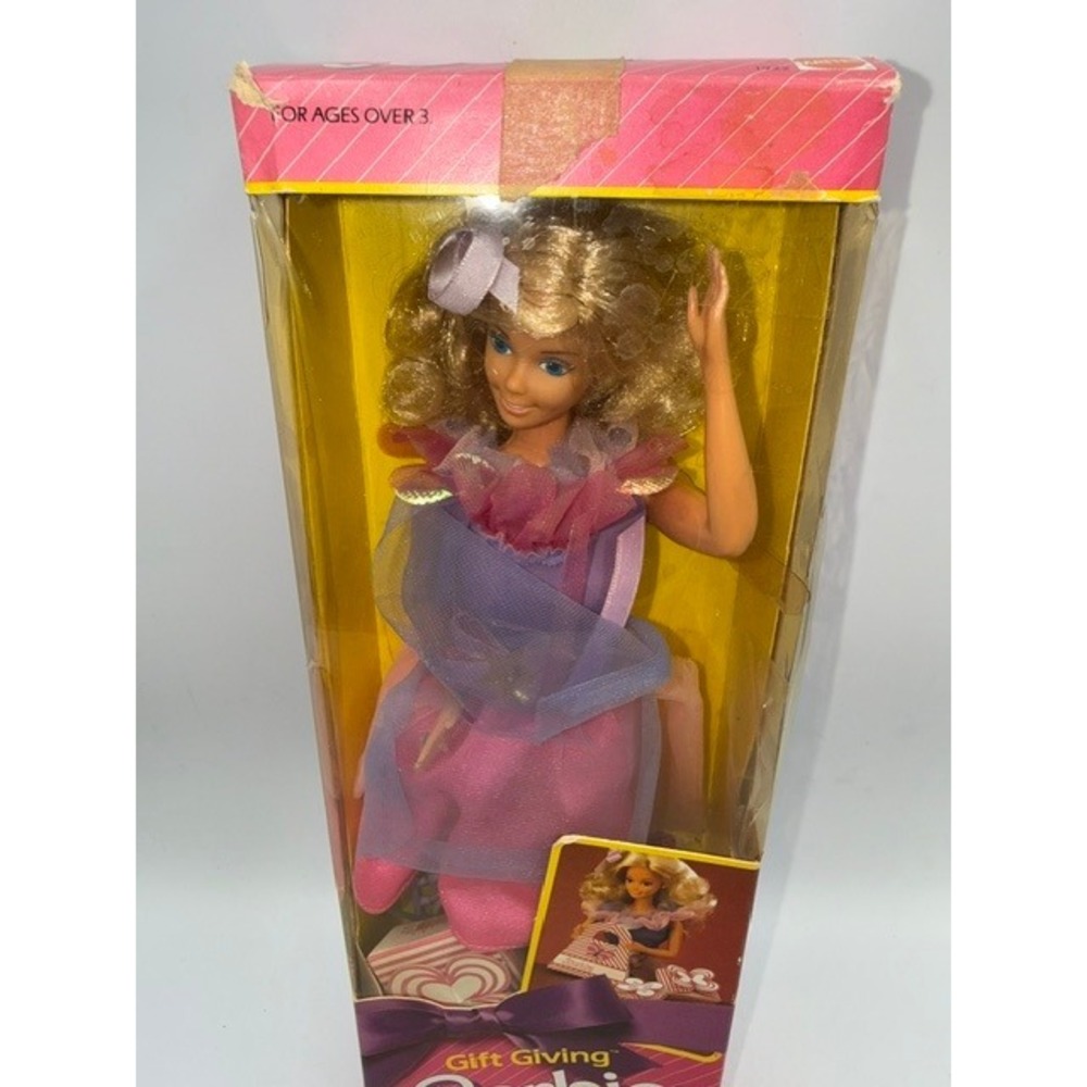 Vintage 1986 Mattel Gift Giving Barbie Doll Pink Purple Gown NIB 1922